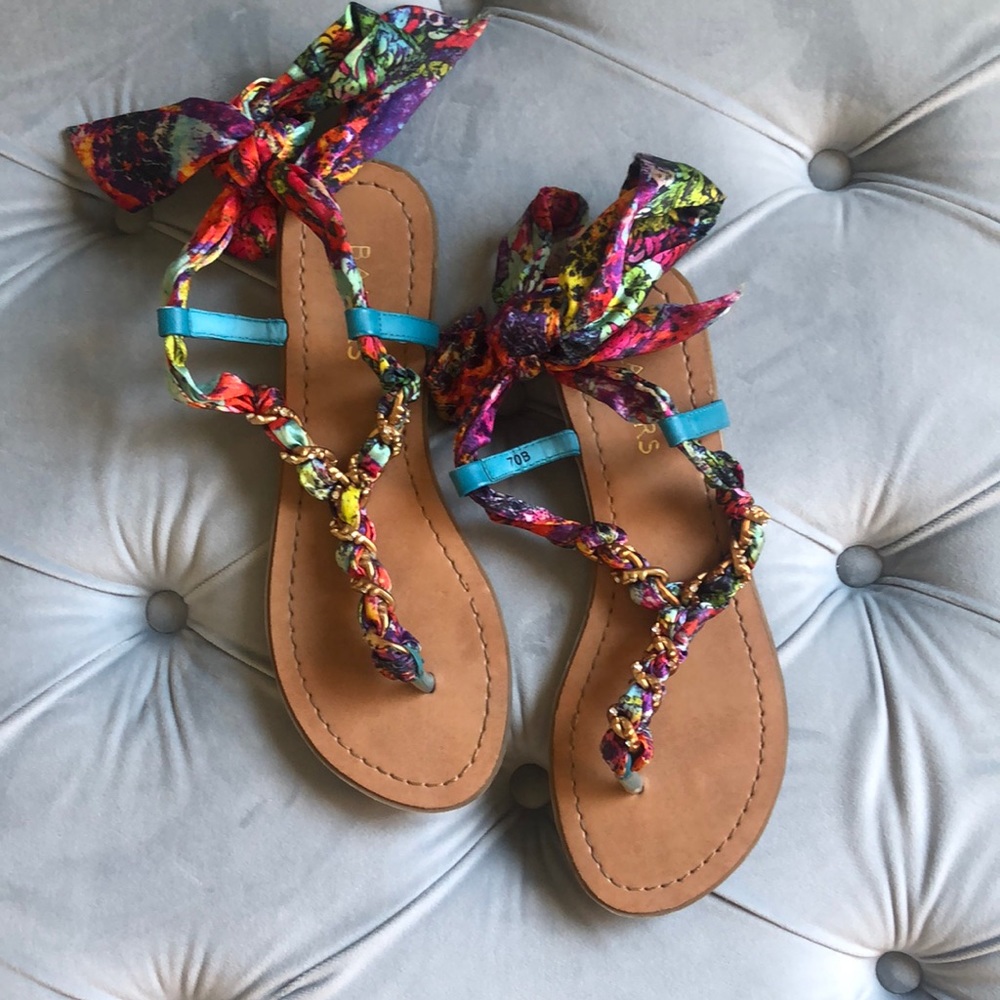 Multicolor tie up sandals